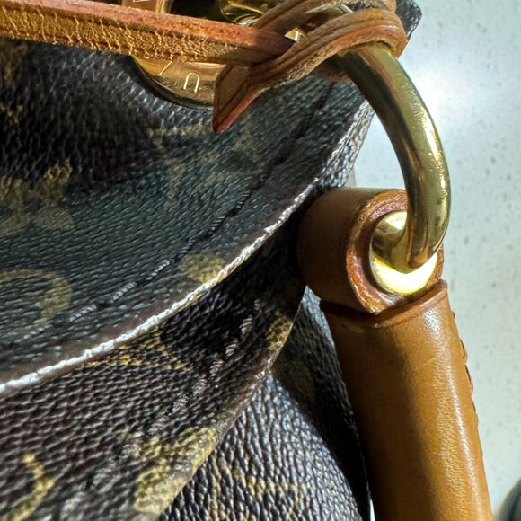 ARTSY MM Louis Vuitton Handbag - Picture 4 of 9